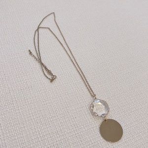 Long gold pendant necklace